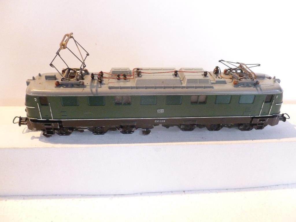 TRAINS HO, Hobby en Vrije tijd, Modeltreinen | H0, Locomotief, Gelijkstroom, Trix, Ophalen of Verzenden