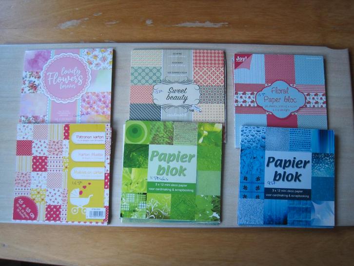 010 - 6 boekjes deco papier, Hobby & Loisirs créatifs, Cartes | Fabrication, Neuf, Feuille à découper, Autres thèmes, Envoi