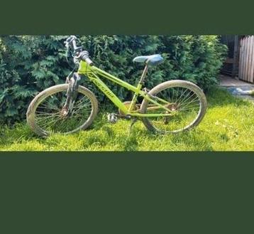 Kind mountainbike/crossfiets ideaal wanneer groeien zo snel. beschikbaar voor biedingen