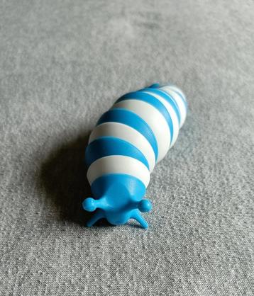 Fidget - Slak - Blauw - Wit - Sensorisch - €1,80 beschikbaar voor biedingen