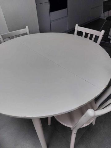 Table ronde blanche en hêtre extensible avec 5 chaises, Maison & Meubles, Tables | Tables à manger, Enlèvement, Utilisé