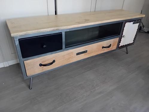 2 x tv meubel speciale stijl gun metaal en mango retro, Huis en Inrichting, Kasten |Televisiemeubels, Nieuw, Metaal, Ophalen