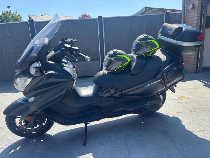 Te koop: Suzuki Burgman 650 – Slechts 9900 km, Motoren, Motoren | Suzuki, Particulier, Scooter, meer dan 35 kW, Motorrijbewijs A