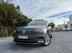Volkswagen Tiguan 2.0 TDi Highline DSG * PANO * EURO 6, Auto's, Volkswagen, 4 cilinders, Leder, Bedrijf, 5 deurs