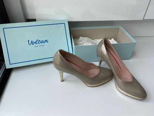 voltan 39 1/2, Vêtements | Femmes, Chaussures, Comme neuf, Chaussures à haut talons, Beige, Enlèvement ou Envoi