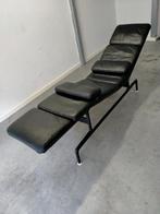 Charles en Ray Eames soft pad chaise ES 106 van VITRA, Huis en Inrichting, 150 tot 200 cm, Minder dan 75 cm, Gebruikt, Metaal