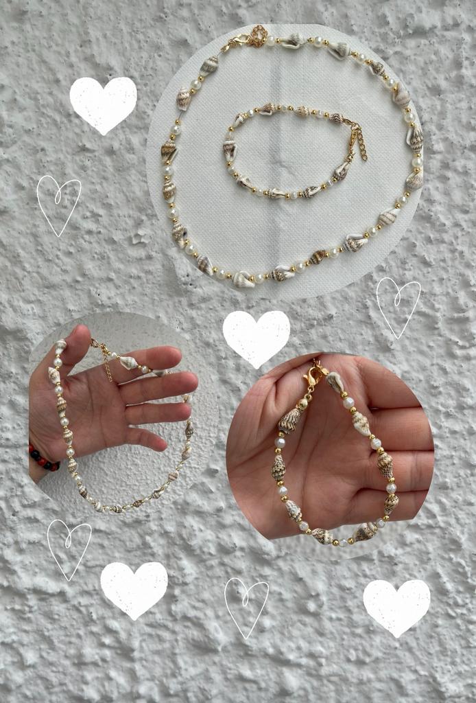 Set van ketting en armband - schelpen / parels, Handtassen en Accessoires, Enkelbandjes en Enkelkettinkjes, Nieuw, Ophalen
