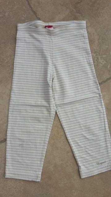 GRATIS : Merk Esprit legging mt 128 (zie foto's)