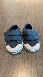 Baskets pour bébé bleu marine avec scratchs, Enfants & Bébés, Vêtements de bébé | Chaussures & Chaussettes, Autres types, Utilisé