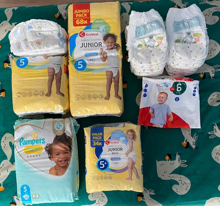 Lot luiers & luierbroekjes maat 5/5+/6, Enfants & Bébés, Bains & Soins, Neuf, Enlèvement