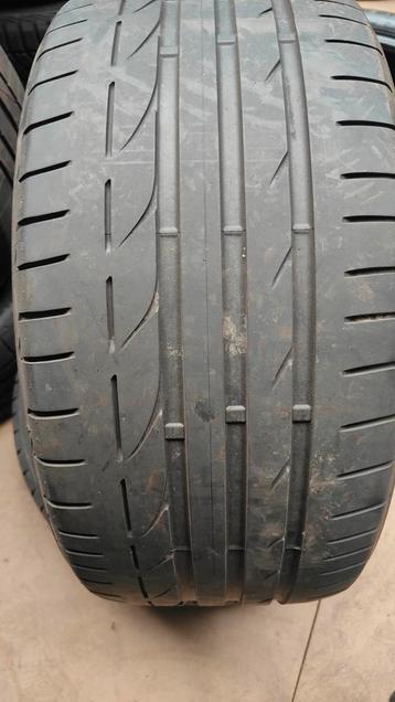 255/40r18 Bridgestone 40€ per stuk met plaatsen 25540r18 beschikbaar voor biedingen