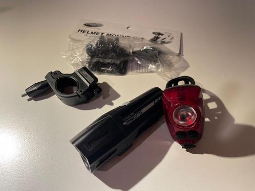 Cygolite Metro Pro 1100 en Hotshot Pro 200, Fietsen en Brommers, Fietsaccessoires | Fietsverlichting, Gebruikt, Batterij, Oplaadbaar