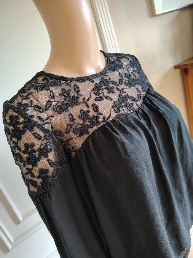 zwart blousje uit bershka, Kleding | Dames, Blouses en Tunieken, Maat 36 (S), Zwart, Verzenden