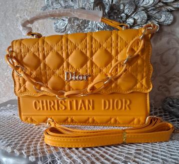 DIOR damestas beschikbaar voor biedingen