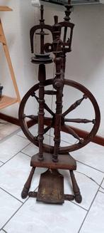 Rouet ancien  25 euros, Antiquités & Art, Curiosités & Brocante, Enlèvement