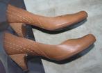 Bruine pumps , Esprit, Kleding | Dames, Schoenen, Ophalen, Pumps, Bruin, Zo goed als nieuw