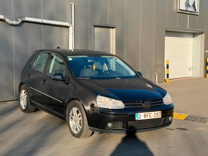 Volkswagen Golf 5 1.4 Benzine 2008 175000km, Autos, Volkswagen, Entreprise, Achat, Golf, Air conditionné, Alarme, Android Auto