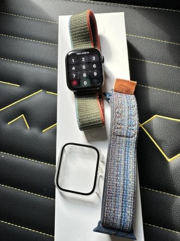 Apple Watch 9 45mm zwart , batterij 100% disponible aux enchères