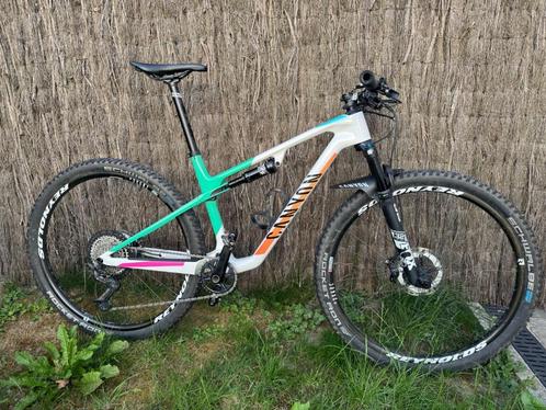 Canyon Lux world cup CF7 maat Medium fully (met powermeter), Fietsen en Brommers, Fietsen | Heren | Sportfietsen en Toerfietsen