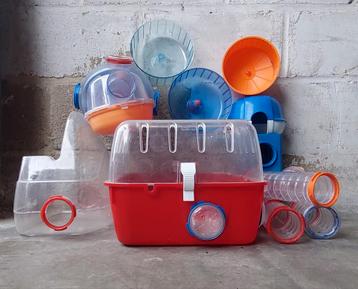 Set kooien en accessoires beschikbaar voor biedingen