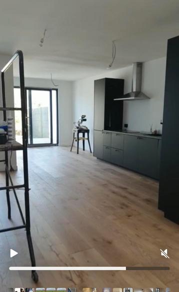 Parket vloer 60m2  beschikbaar voor biedingen