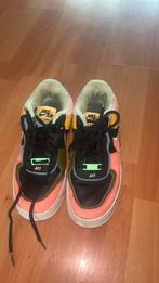 Nike Air, Enfants & Bébés, Vêtements enfant | Chaussures & Chaussettes, Enlèvement, Utilisé, Fille, Chaussures