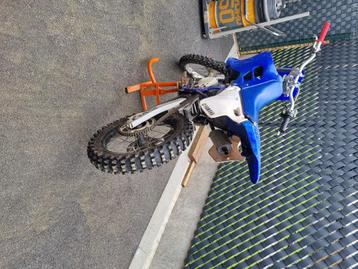 Yamaha yz80  beschikbaar voor biedingen