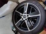Vente de jantes Carmani 17 pouces avec pneus Nexen 200 euros, Pneus hiver, Véhicule de tourisme, 205 mm, 17 pouces