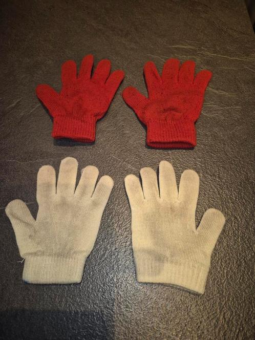 stoffen kinderhandschoenen, Kinderen en Baby's, Kinderkleding | Mutsen, Sjaals en Handschoenen, Zo goed als nieuw, Handschoenen