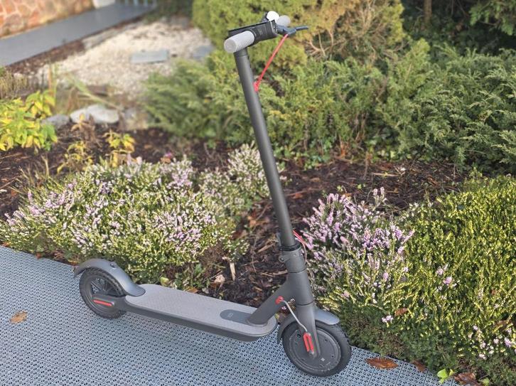 Trottinette électrique XIAOMI M365, Fietsen en Brommers, Steps, Gebruikt, Elektrische step (E-scooter), Ophalen