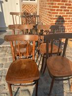 7 oude stoelen, Ophalen