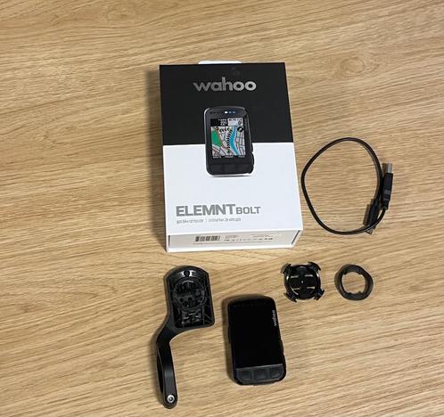 Wahoo Element Bolt V2, Handtassen en Accessoires, Sporthorloges, Zo goed als nieuw, Zwart, Afstand, GPS, Kompas, Snelheid, Waterdicht