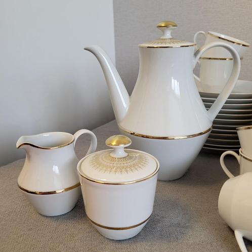 63-delig eet- en koffieservies, Antiek en Kunst, Antiek | Servies compleet, Ophalen