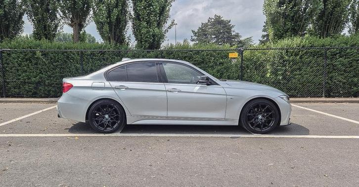 BMW 320i benzine te koop, Auto's, BMW, Particulier, 3 Reeks, ABS, Airbags, Airconditioning, Alarm, Bluetooth, Boordcomputer, Centrale vergrendeling