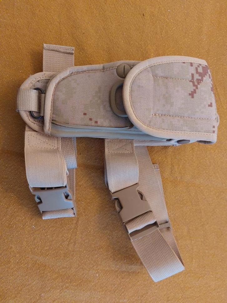 originele Croatische drop-leg holster, Collections, Objets militaires | Général, Envoi