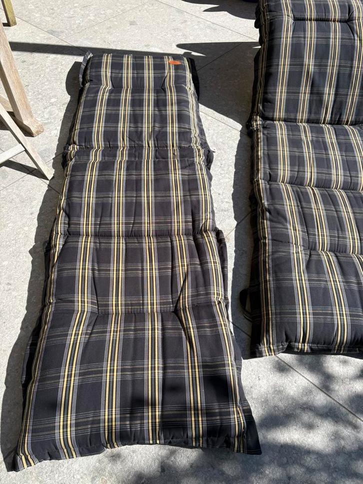 Geruit kussen ligbed, Tuin en Terras, Tuinmeubel-accessoires, Zo goed als nieuw, Ophalen