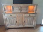 Kast dressoir, Huis en Inrichting, Kasten | Dressoirs, Ophalen, 150 tot 200 cm, Zo goed als nieuw, Met deur(en)