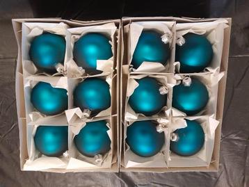 Kerstballen beschikbaar voor biedingen