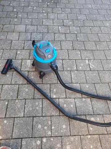 Gamma Nat- & droogzuiger 1300w 20l  beschikbaar voor biedingen