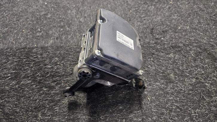ABS Pomp BMW 5 / 6 serie E60 E61 E63 E64 LCi 34516774679 677, Autos : Pièces & Accessoires, Freins & Transmission, BMW, Utilisé