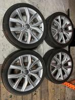 Jantes Touran 7j x 18 et 43 5x112 avec pneus 225-40-18, Pneus et Jantes, Enlèvement ou Envoi, Véhicule de tourisme, Pneus été