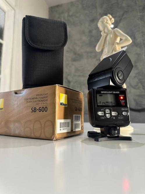 Nikon SB-600 flitser - Kracht en precisie, Audio, Tv en Foto, Foto | Flitsers, Zo goed als nieuw, Nikon, Kantelbaar, Ophalen