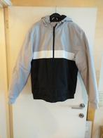 Jas met kap, nieuw maat L. 12 euro, Ophalen, Maat 52/54 (L)