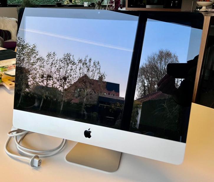 Imac 21,5 inch, Computers en Software, Apple Desktops, Gebruikt, iMac, SSD, Ophalen