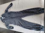 Onesie pyjama beer, grijs, maat 134 - 140 , 10 €, Enfants & Bébés, Vêtements enfant | Taille 134, Enlèvement, Comme neuf