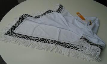 SJAAL DRIEHOEK GROOT BE A DIVA WIT 160X80 CM NIEUW beschikbaar voor biedingen
