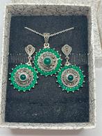 Prachtige zilveren oorbellen en hanger met jade, Bijoux, Sacs & Beauté, Boucles d'oreilles, Vert, Avec pierre précieuse, Argent