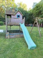 Speelhuisje met terras en glijbaan., Kinderen en Baby's, Speelgoed | Buiten | Speeltoestellen, Ophalen, Glijbaan