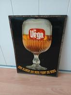Vega bier reclame bordje 51 x 37 cm, Verzamelen, Ophalen of Verzenden, Gebruikt, Reclamebord, Plaat of Schild, Overige merken