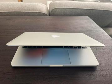 Apple MacBook Pro Retina 13″ – 512 GB SSD, 8 GB RAM beschikbaar voor biedingen